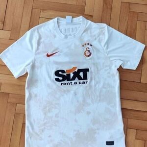 Nike Men's White Top